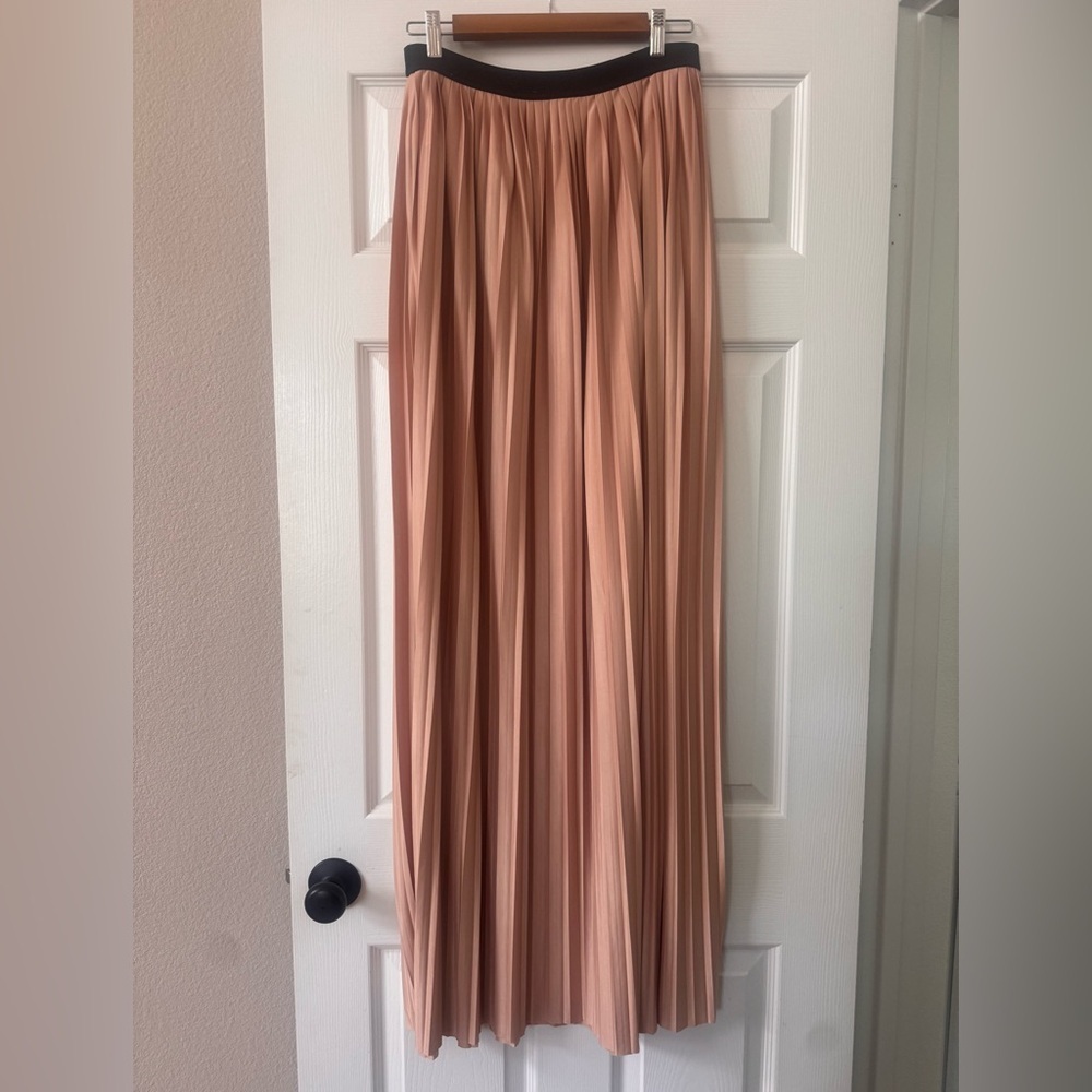 Malene Birger long pleated peach/pink color skirt size XS - Picture 2 of 8